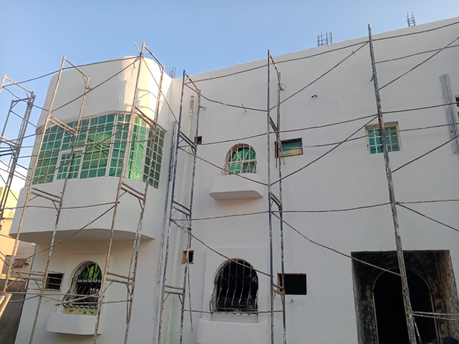 تشطيب محلات ومكاتب في مكة وجدة