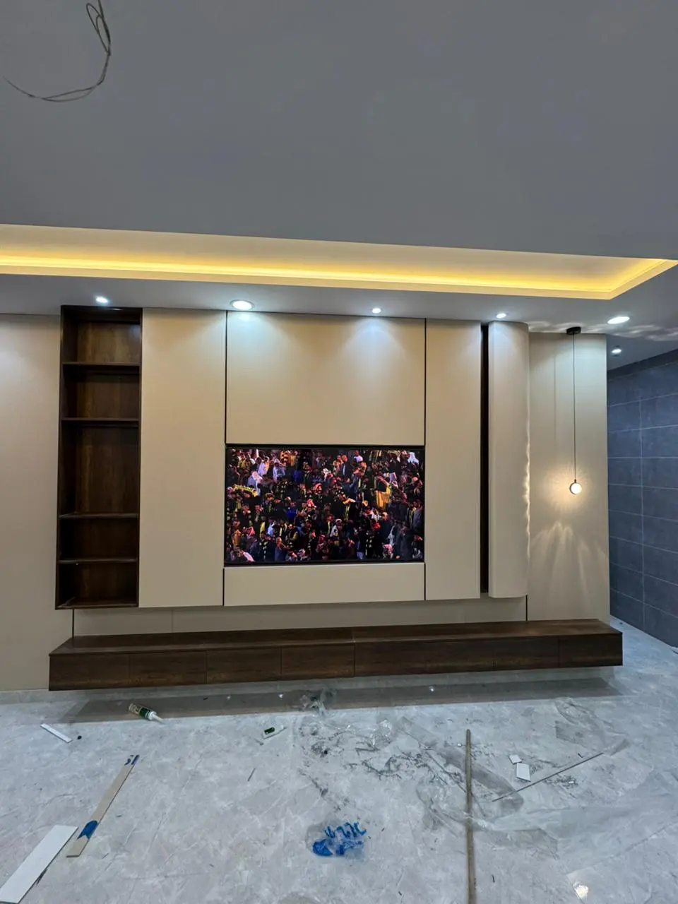 ديكورات شاشات جدة - تنسيق جدران